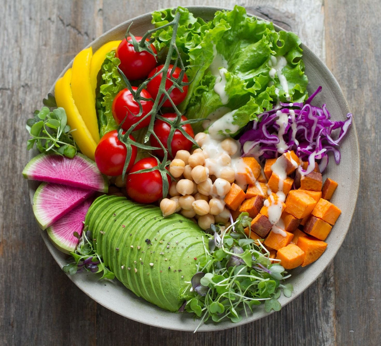 bowl of vegetable salads